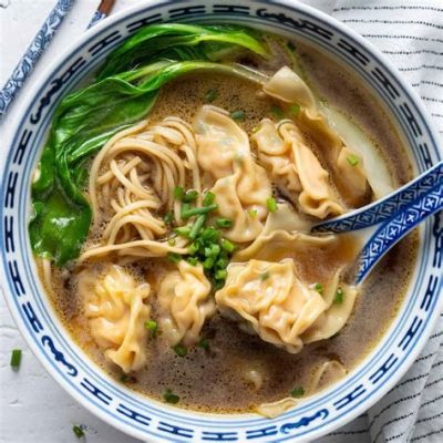  Zhaotong Wonton Soup: Czy To Niesamowite Połączenie Pikantnych Aromatów I Wyśmienitej Zupy Makaronowej?